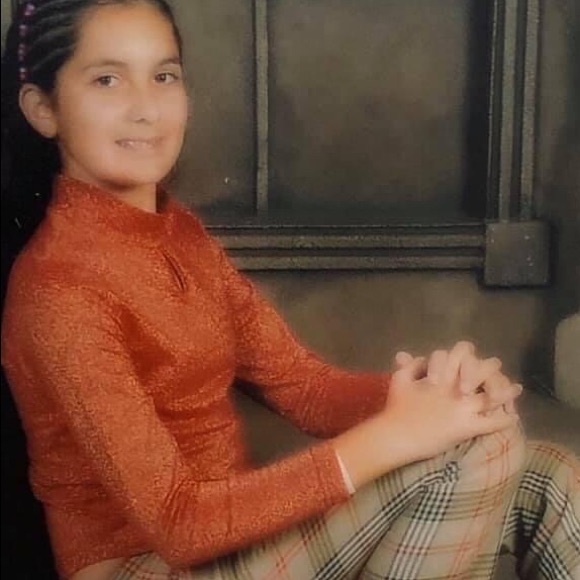 Beautiful Designer Long Sleeve Top and Pants Designer Italian Set - Picture 2 of 2